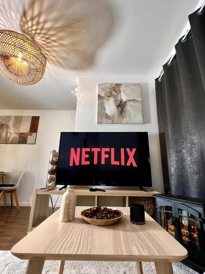 "Moonlight" Gare A 10Min De Paris, Wifi, Terrasse , Parking Appartement Argenteuil Buitenkant foto
