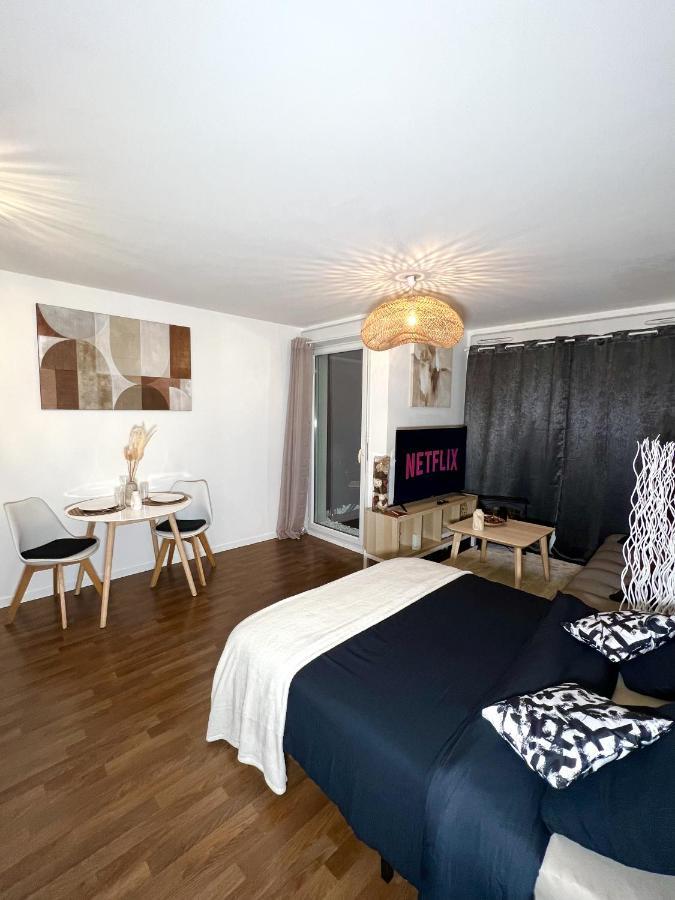 "Moonlight" Gare A 10Min De Paris, Wifi, Terrasse , Parking Appartement Argenteuil Buitenkant foto